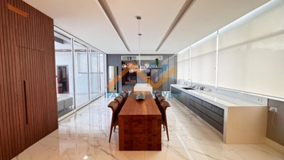 Cobertura, 3 quartos, 310 m² - Foto 2