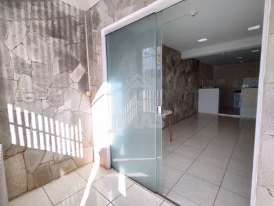 Casa, 4 quartos, 275 m² - Foto 2
