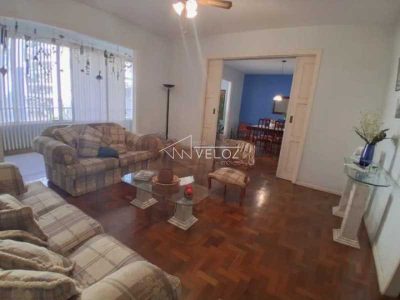 Apartamento, 3 quartos, 216 m² - Foto 2