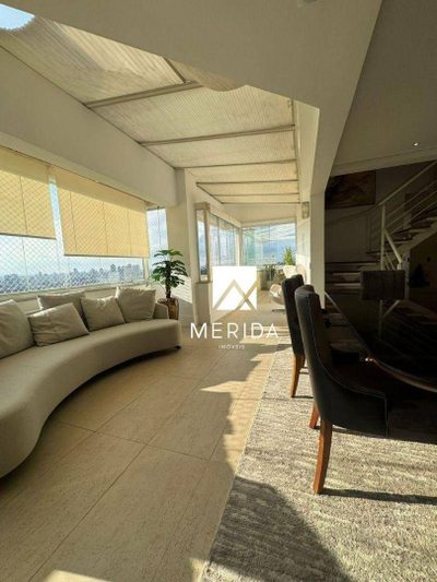 Cobertura, 3 quartos, 227 m² - Foto 2