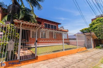 Casa, 5 quartos, 429 m² - Foto 1