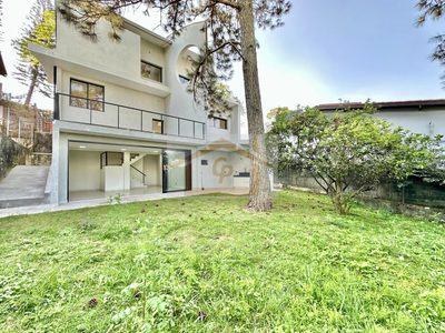 Casa, 3 quartos, 236 m² - Foto 1