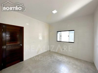 Casa, 3 quartos, 109 m² - Foto 2