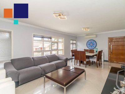 Sobrado, 3 quartos, 316 m² - Foto 1
