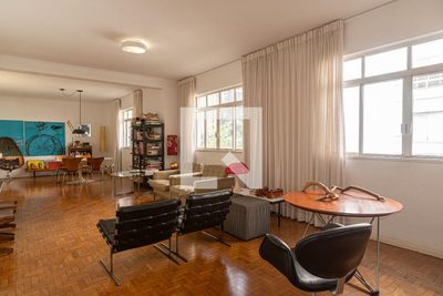 Apartamento, 3 quartos, 228 m² - Foto 2