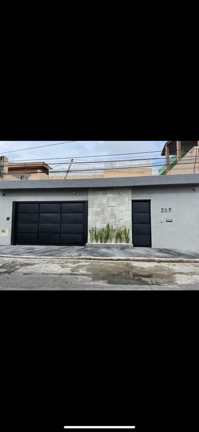 Casa, 3 quartos, 330 m² - Foto 1