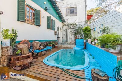 Casa, 3 quartos, 216 m² - Foto 1
