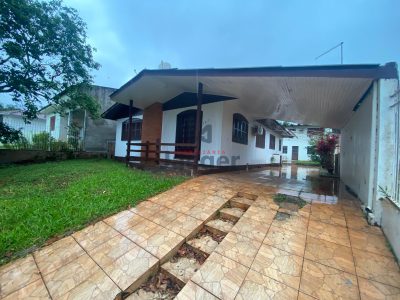 Casa, 3 quartos, 230 m² - Foto 1