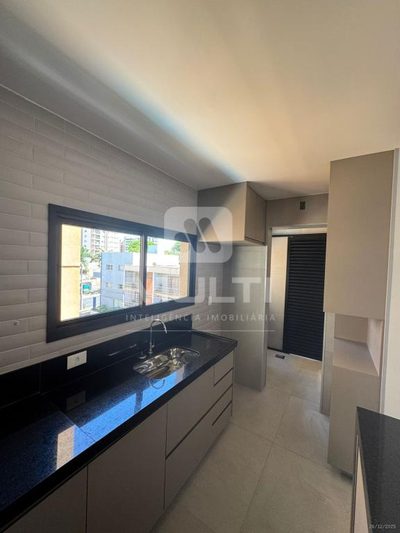 Cobertura, 3 quartos, 203 m² - Foto 2