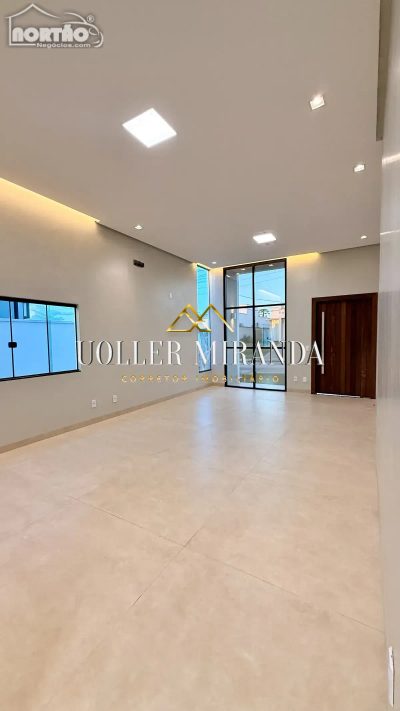 Casa, 3 quartos, 192 m² - Foto 2