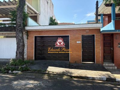Casa, 3 quartos, 209 m² - Foto 1