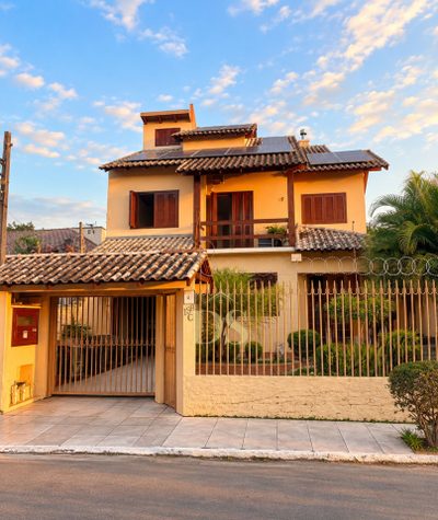 Casa, 4 quartos, 213 m² - Foto 1