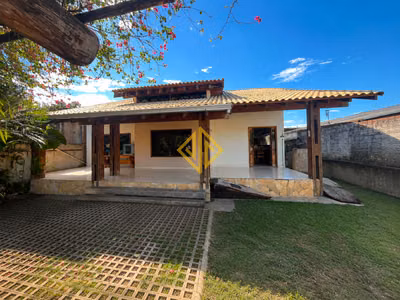 Casa, 3 quartos, 156 m² - Foto 1
