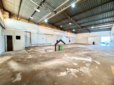 Depósito-Galpão, 290 m² - Foto 1
