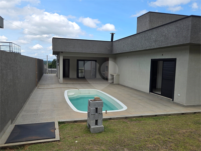 Casa, 4 quartos, 205 m² - Foto 1