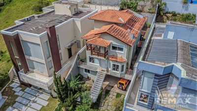 Casa, 3 quartos, 248 m² - Foto 3