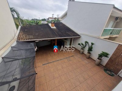 Casa, 3 quartos, 265 m² - Foto 1