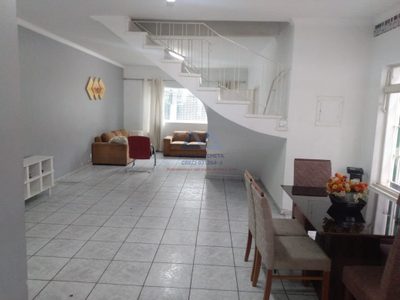 Casa, 3 quartos, 219 m² - Foto 4