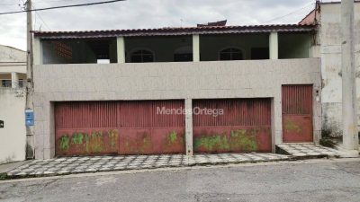Casa, 3 quartos, 262 m² - Foto 1