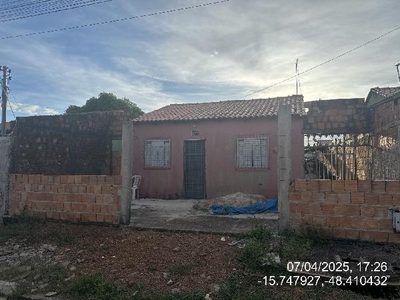 Casa, 2 quartos, 180 m² - Foto 1