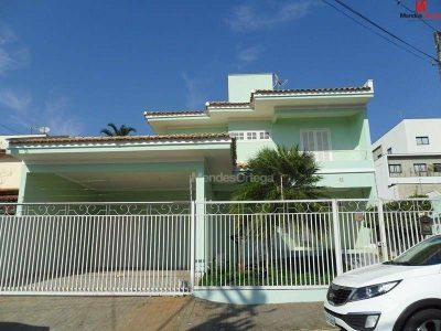 Casa, 3 quartos, 230 m² - Foto 2