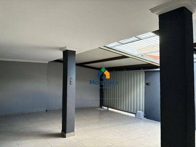 Casa, 3 quartos, 210 m² - Foto 2