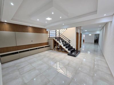 Casa, 3 quartos, 323 m² - Foto 1