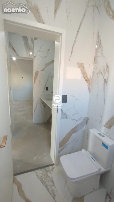 Casa, 5 quartos, 231 m² - Foto 3