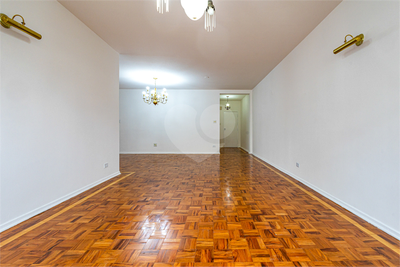 Apartamento, 3 quartos, 156 m² - Foto 2