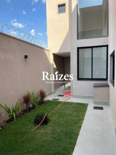 Casa, 3 quartos, 176 m² - Foto 2