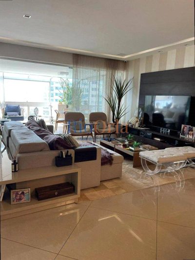 Apartamento, 3 quartos, 222 m² - Foto 1