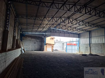 Depósito-Galpão, 650 m² - Foto 1