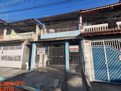 Casa, 3 quartos, 210 m² - Foto 1