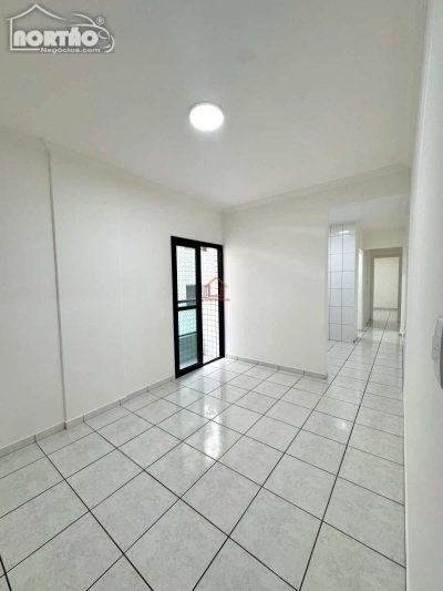 Casa, 2 quartos, 45 m² - Foto 1