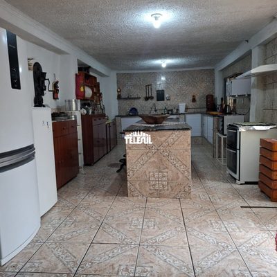 Casa, 4 quartos, 228 m² - Foto 1