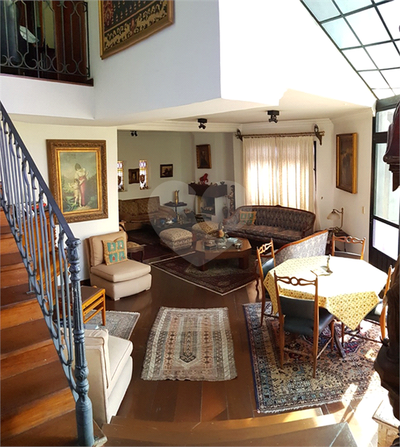 Apartamento, 3 quartos, 220 m² - Foto 1