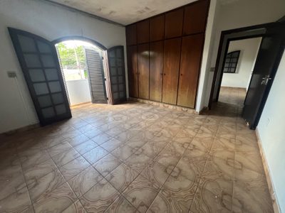 Casa, 3 quartos, 225 m² - Foto 1