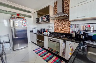Sobrado, 4 quartos, 300 m² - Foto 4