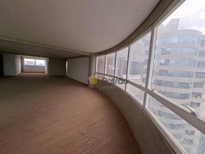 Apartamento, 4 quartos, 275 m² - Foto 1