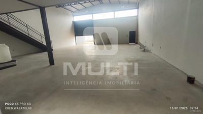 Casa, 1 quarto, 330 m² - Foto 2