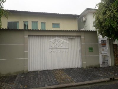 Casa, 3 quartos, 240 m² - Foto 1