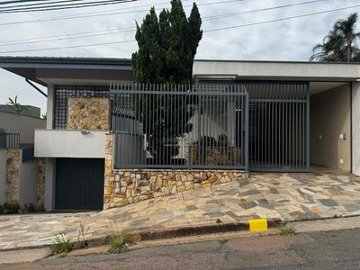 Casa, 4 quartos, 461 m² - Foto 1