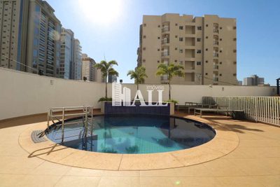Apartamento, 3 quartos, 130 m² - Foto 1