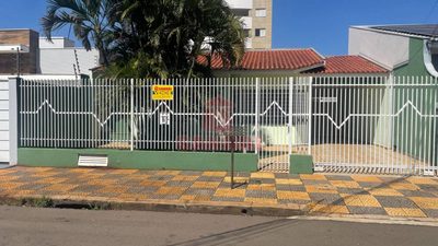 Casa, 3 quartos, 246 m² - Foto 1