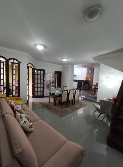 Casa, 5 quartos, 312 m² - Foto 2