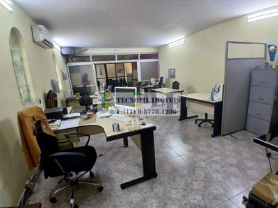 Sobrado, 3 quartos, 279 m² - Foto 1