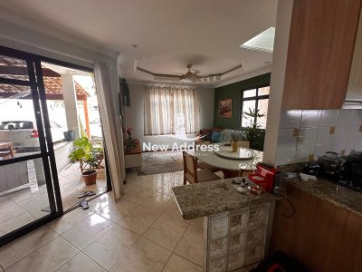 Casa, 4 quartos, 250 m² - Foto 2