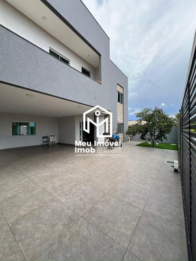 Casa, 4 quartos, 316 m² - Foto 1
