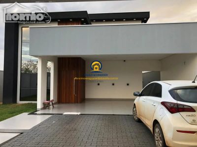 Casa, 4 quartos, 214 m² - Foto 1
