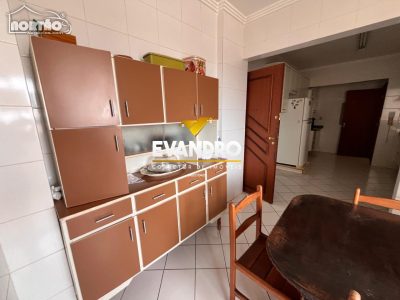 Casa, 4 quartos, 216 m² - Foto 2